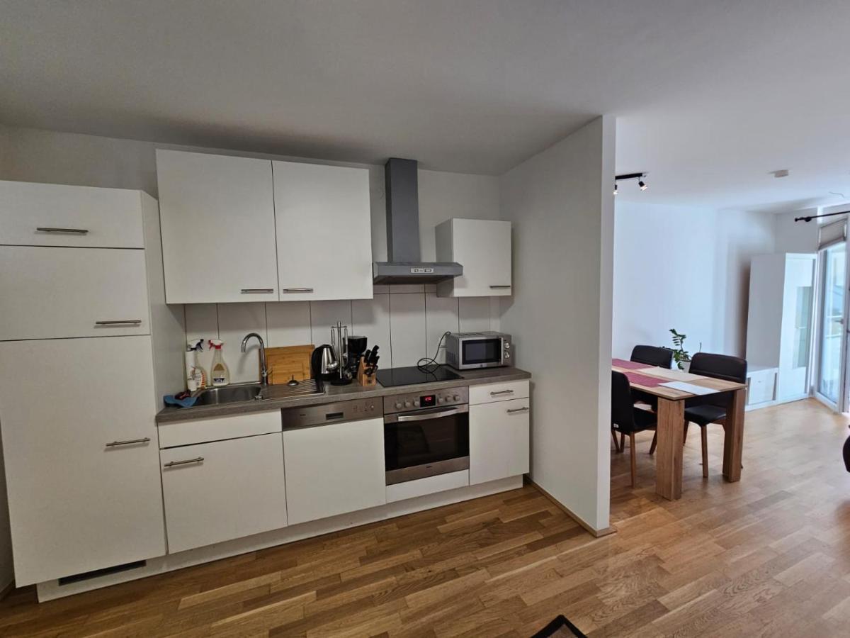 Stylish Apartment In Innsbruck + 1 Parking Spot Exterior photo