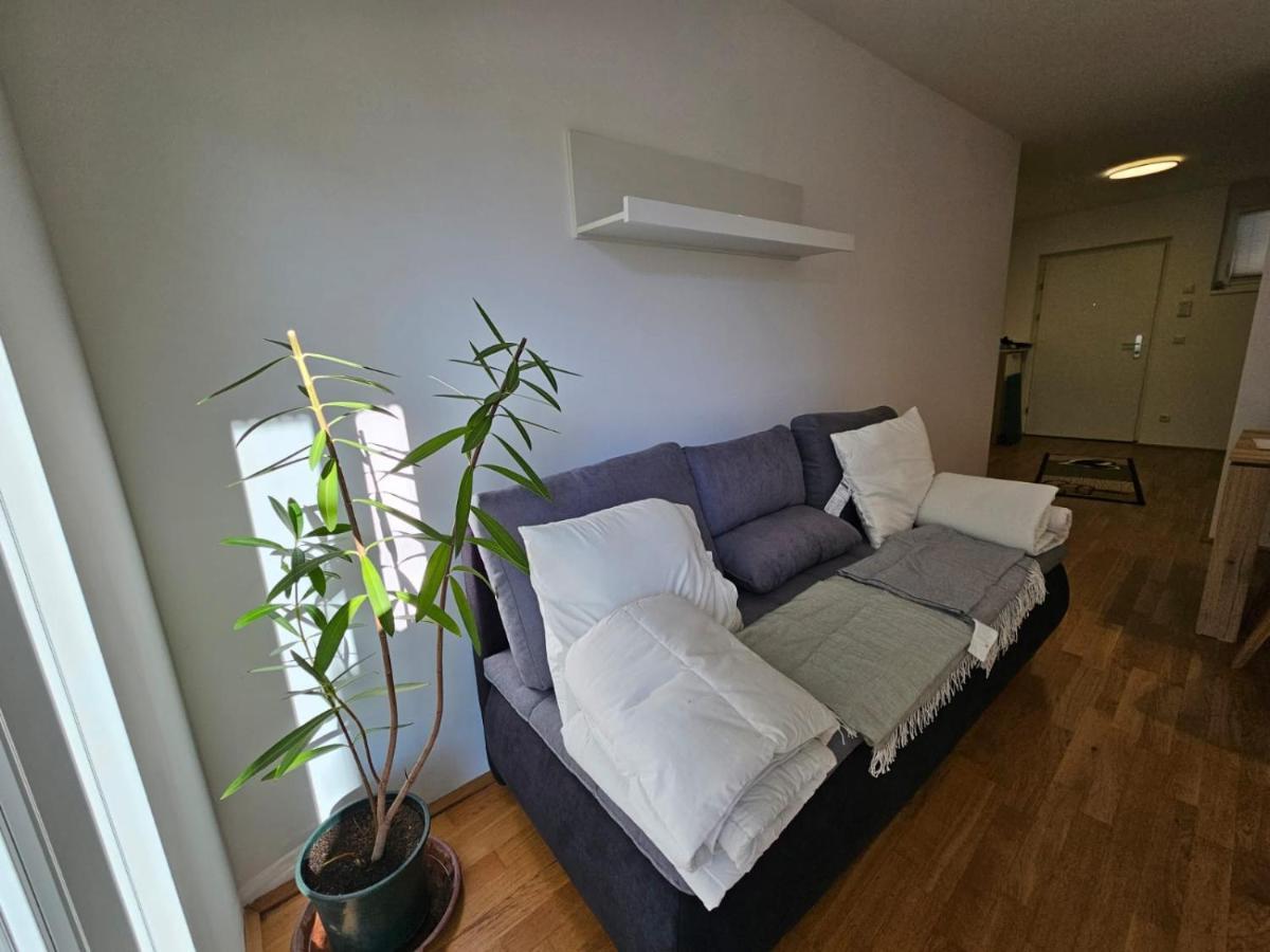 Stylish Apartment In Innsbruck + 1 Parking Spot Exterior photo